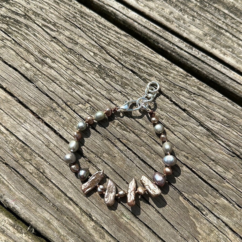 Champagne pearl bracelet - Picture 1 of 5
